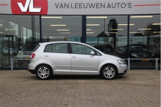 Volkswagen Golf Plus - 1.6 Optive 3 | Radio CD | Airco | Trekhaak | - 1