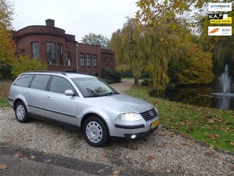 Volkswagen Passat Variant - 2.0 AIRCO/cruise *apk:09-2020* RIJD ALS NIEUW - 1