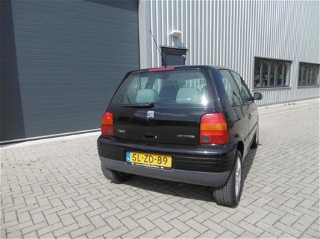 Seat Arosa - 1.0i Apk geldig 11-02-2020 Zwart - 1