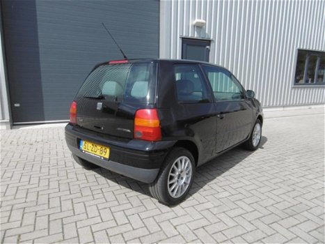 Seat Arosa - 1.0i Apk geldig 11-02-2020 Zwart - 1