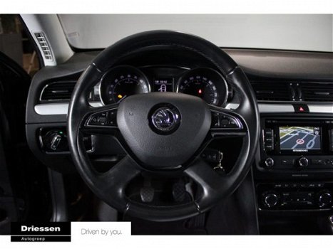 Skoda Superb Combi - 1.6 TDI Ambition Business (Navigatie - Xenon Verlichting) - 1