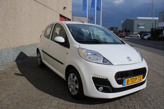 Peugeot 107 - 1.0 68PK 5D Active - 1