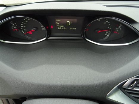 Peugeot 308 - 1.6 e-HDi 115pk Blue Lease Panoramadak| Navigatie| Trekhaak - 1