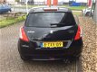 Suzuki Swift - 1.2 Sport | 5 drs | Airco | 16 inch LM | 6 maanden BOVAG garantie - 1 - Thumbnail