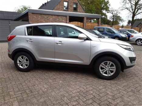 Kia Sportage - 2.0i X-tra Airco trekhaak PDC NL-auto Cruise control - 1