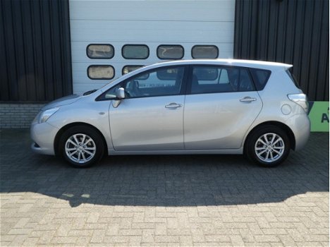 Toyota Verso - 1.8 VVT-i Business AUTOMAAT, AFNEEMBARE TREKHAAK, PANORAMADAK, AIRCO - 1