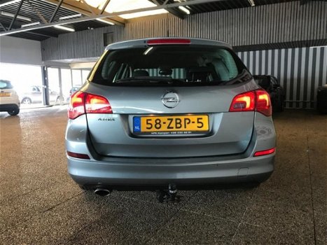 Opel Astra Sports Tourer - 1.4 Turbo Cosmo - 1