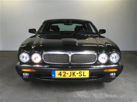 Jaguar XJR - 4.0 V8 Topstaat / NL-Auto / NAP / Youngtimer - 1