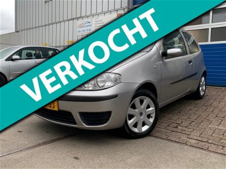 Fiat Punto - 1.4 16V Young Airco Splinternieuw - 1