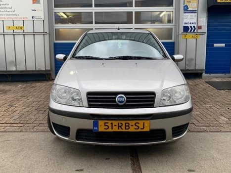 Fiat Punto - 1.4 16V Young Airco Splinternieuw - 1