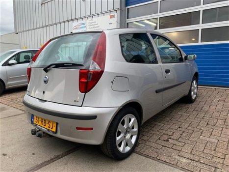 Fiat Punto - 1.4 16V Young Airco Splinternieuw - 1