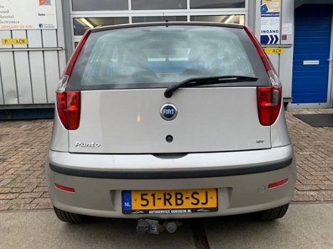 Fiat Punto - 1.4 16V Young Airco Splinternieuw - 1