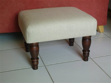 Stof - 02/25 - Nieuw !! Footstools en meubelpootjes !! - 5