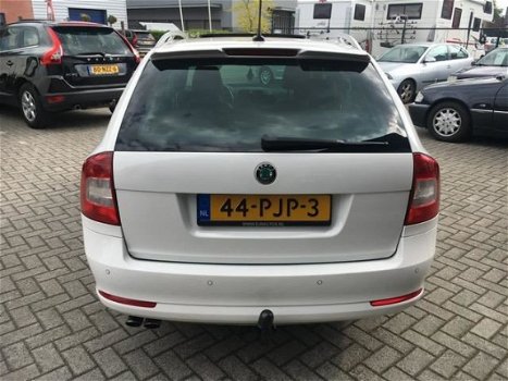 Skoda Octavia Combi - 1.8 TSI '11 aut/leder/xenon/navi/schdak/17'lmv/standkachel/nap - 1