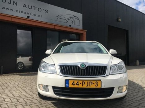 Skoda Octavia Combi - 1.8 TSI '11 aut/leder/xenon/navi/schdak/17'lmv/standkachel/nap - 1