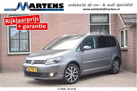 Volkswagen Touran - 1.6 TDI 105pk H6 Highline Leder Navigatie Ecc Pdc - 1