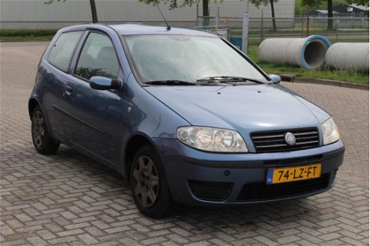 Fiat Punto - 1.3 JTD Dynamic Peter Mulder JR Emmer-Compascuum - 1