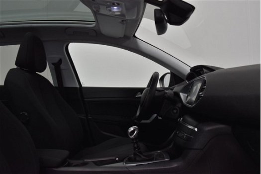 Peugeot 308 - BLUE LEASE EXECUTIEVE 1.6HDi 120PK Navigatie / Keurige auto - 1