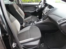 Ford Focus Wagon - 1.6 TI-VCT Trend airco
