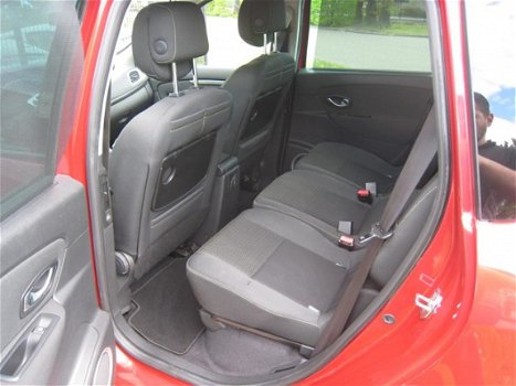 Renault Scénic - 1.9 dCi Dynamique nw. apk/clima/pdc/trekhaak/lmv - 1