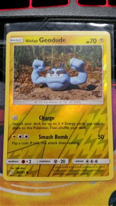 Alolan Geodude  35/181 (reverse) Team up