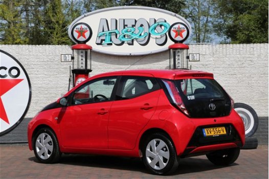 Toyota Aygo - 1.0 VVT-i x-play - 1