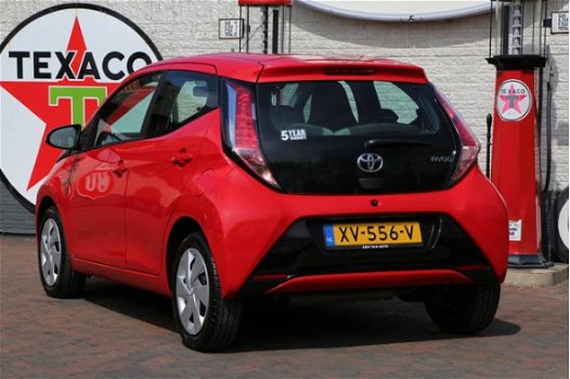 Toyota Aygo - 1.0 VVT-i x-play - 1