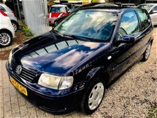 Volkswagen Polo - 1.4 Trendline