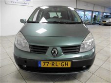 Renault Grand Scénic - 1.6-16V Dynamique Comfort / 7 PERS. / AIRCO / TREKHAAK