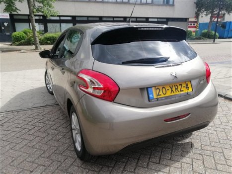 Peugeot 208 - 1.4 e-HDi Blue Lease 1.4 e-HDI- Automaat + F1 flipper- actuator defect - 1