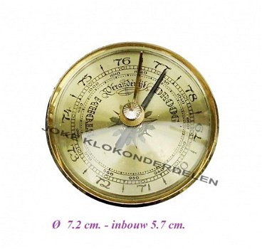 Barometer = bol ( kunststof geslepen) glas = 39726 - 1