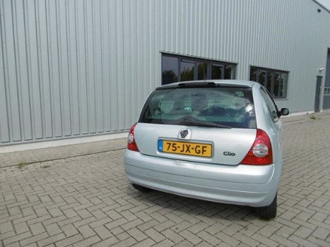 Renault Clio - 1.6-16V Initiale Xenon Leer Airco - 1