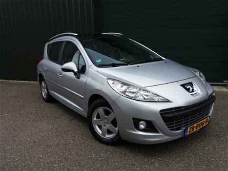 Peugeot 207 SW - 1.4 VTi Access , Panoramadak, PDC, Half leer/stof , Standkachel, Nieuwe Michelin ba - 1