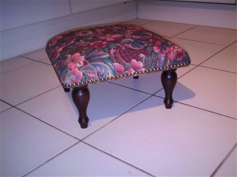 Palermo stof BURGUNDY - voor een footstool 37x45cm. - 5
