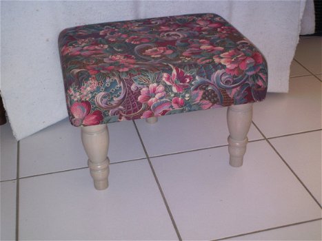 Palermo stof BURGUNDY - voor een footstool 37x45cm. - 3