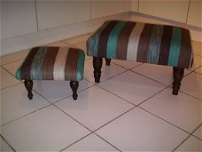 Weer een paar NIEUWE KELIM footstools gemaakt !!