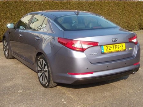 Kia Optima - 1.7 CRDi Super Pack alle opties , zeer nette en goede auto - 1