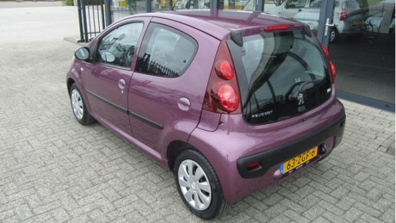 Peugeot 107 - 1.0 Active - 1