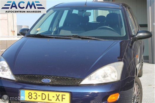 Ford Focus Wagon - I 1.6-16V Trend - 1