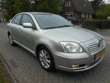 Toyota Avensis - 1.8 VVTi Linea Luna 129pk Sedan Clima Trekhaak 1300kg 2e eig - 1