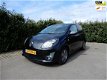 Renault Twingo - 1.5 dCi Collection zuinig in gebruik - 1 - Thumbnail