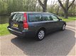 Volvo V70 - 2.4 D5 Geartronic /AUTOMAAT/AIRCO/YOUNG TIMER - 1 - Thumbnail