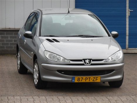 Peugeot 206 - 1.4 Air-line 1e Eigenaar/5DRS/APK/AiRCO/NAP/SUPER NETTE - 1