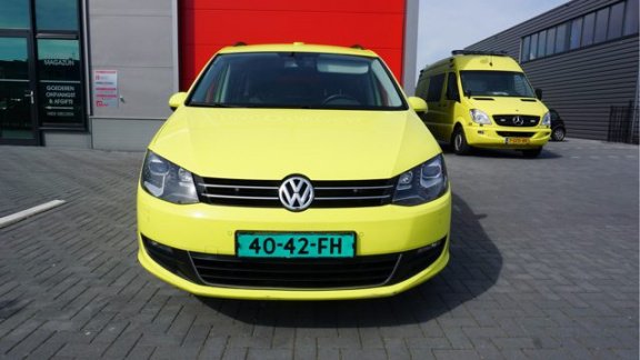 Volkswagen Sharan - Stationwagen First Responder Car - 1