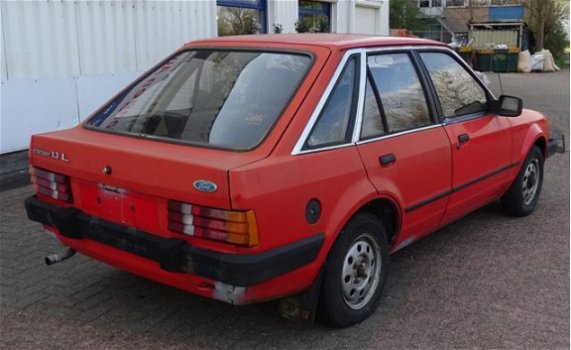 Ford Escort - 1.3 L Bravo. Rijdende auto. Opknapper - 1