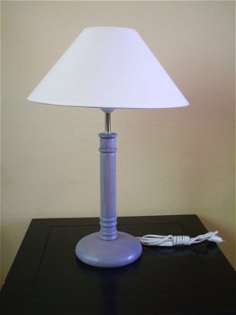 Nieuwe tafellamp - model Parijs - licht kersen. - 3
