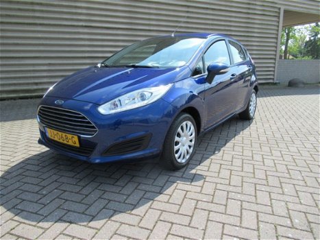 Ford Fiesta - 1.0 Style 5 Deurs [ navi, airco, audio ] - 1