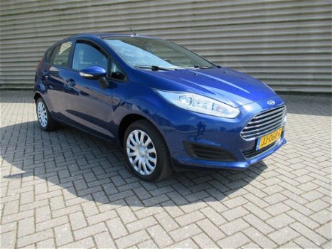 Ford Fiesta - 1.0 Style 5 Deurs [ navi, airco, audio ] - 1