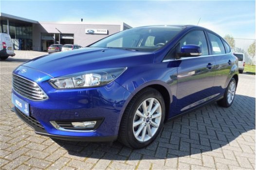 Ford Focus - 1.0 125pk Titanium Navi Autom inparkeren - 1