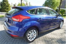 Ford Focus - 1.0 125pk Titanium Navi Autom inparkeren